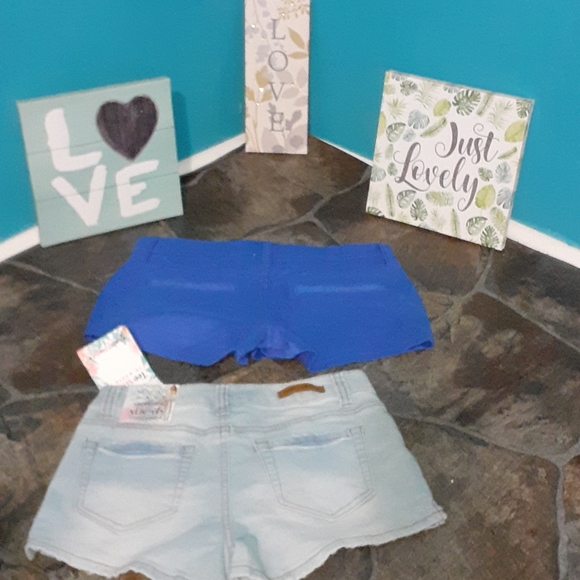 Bundle - Picture 5 of 7